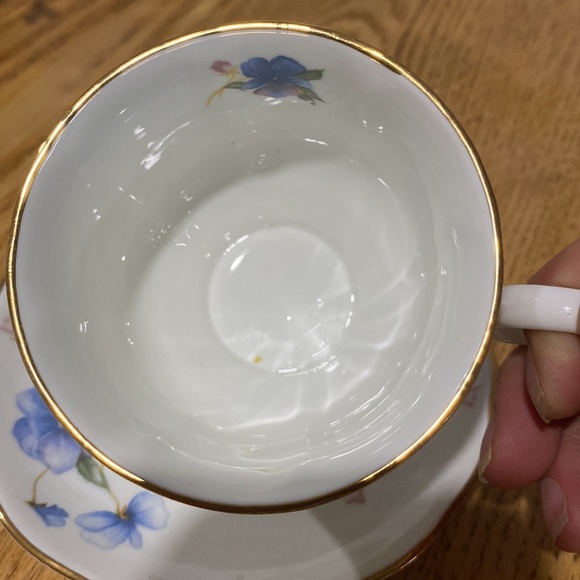 Crown Ceramics Ltd. India. Teacup and saucer, Fine Bone China - Picture 6 of 6